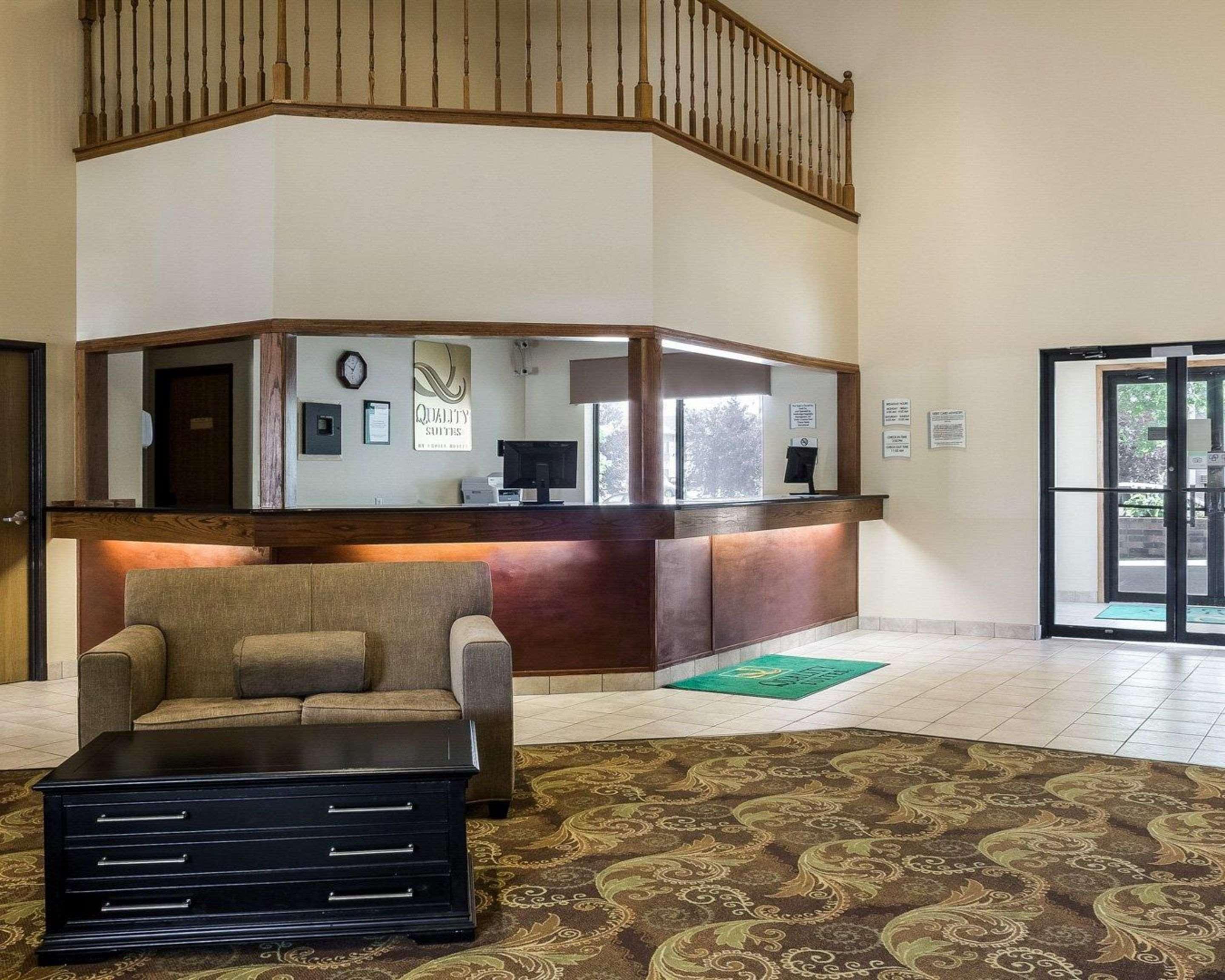 Quality Suites Near West Acres Fargo Exterior photo