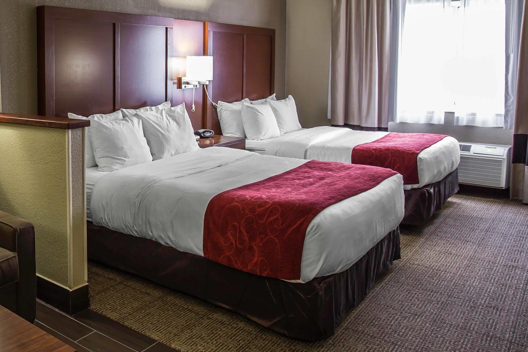Quality Suites Near West Acres Fargo Exterior photo